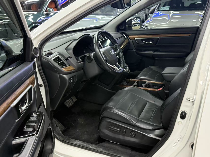 Honda CR-V 2019 car image #3