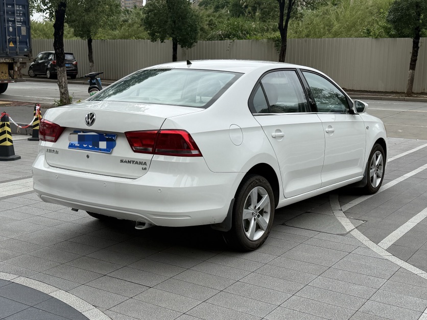 Volkswagen Santana 2013 car image #7