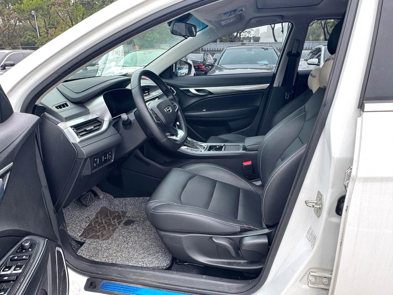 GEELY Emgrand 2019 #5 GEELY Emgrand 2019 car image #5