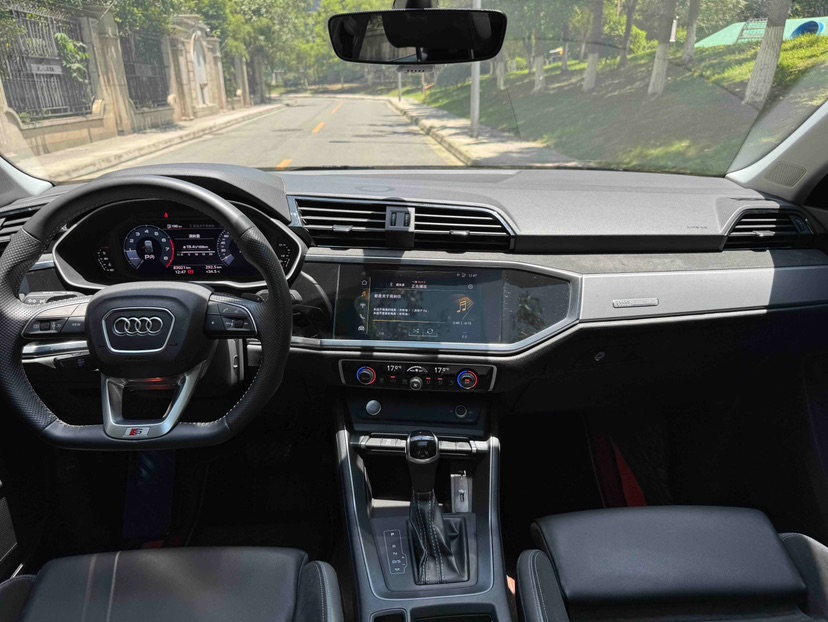 Audi Q3 Sportback 2021 car image #7