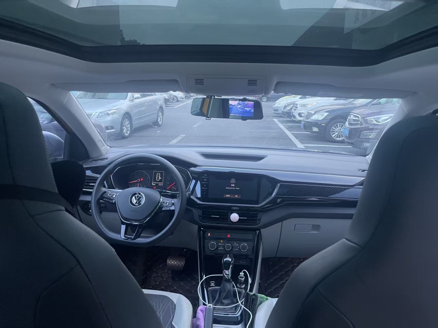 Volkswagen T-Cross 2021 #6 Volkswagen T-Cross 2021 car image #6
