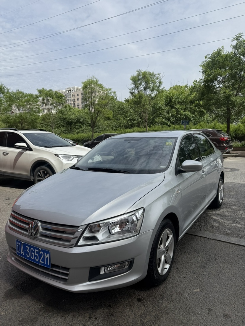 Volkswagen Santana 2014 car image 