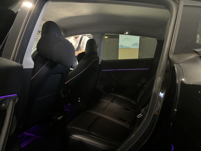 Tesla Model Y 2023 car image #7