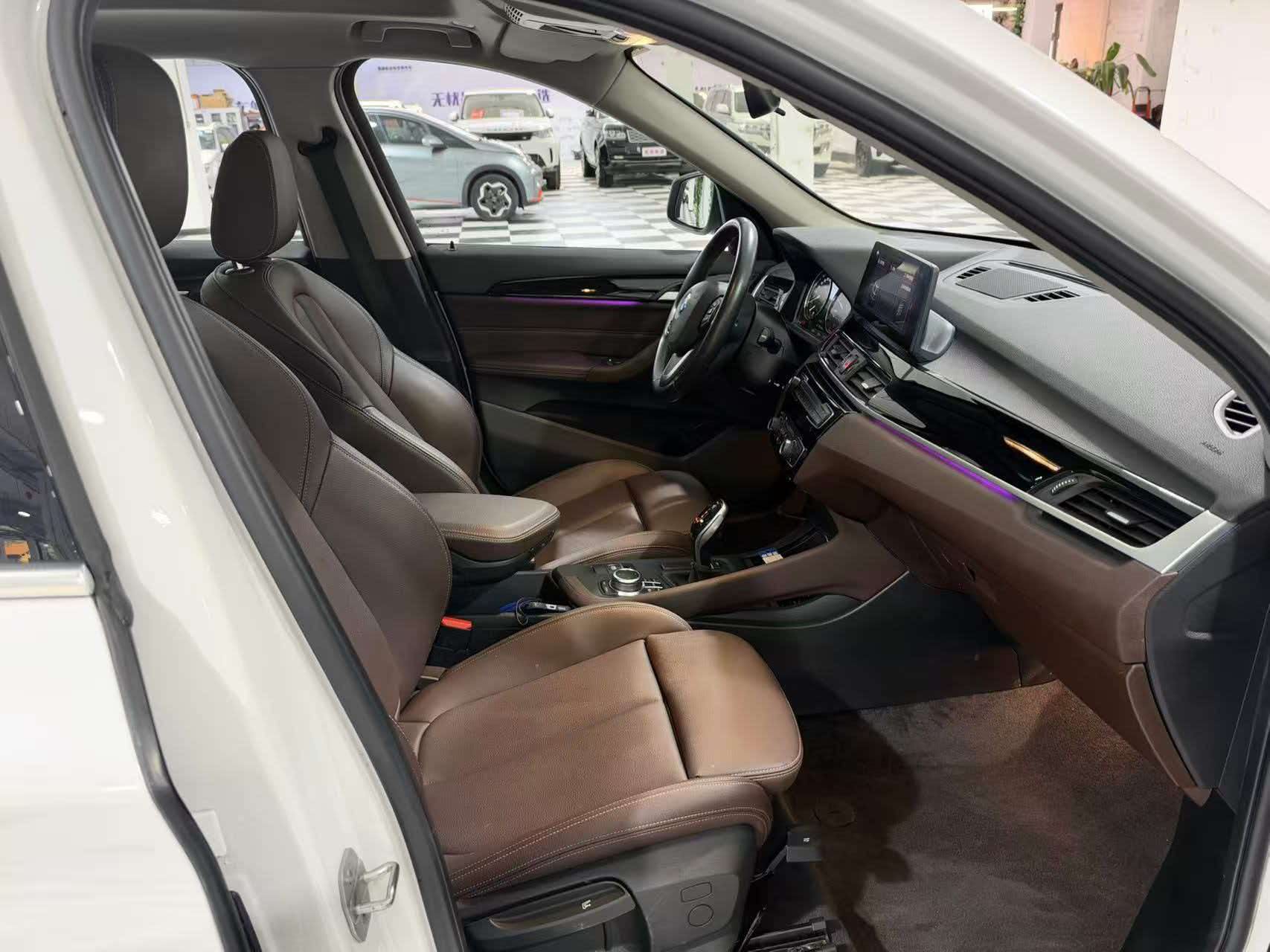 BMW X1 2022 car image #12