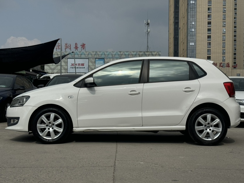 Volkswagen Polo 2013 #7 Volkswagen Polo 2013 car image #7