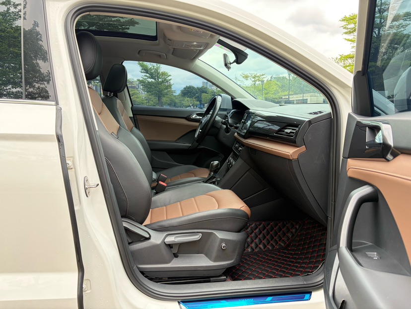 Volkswagen Tharu 2019 car image #14
