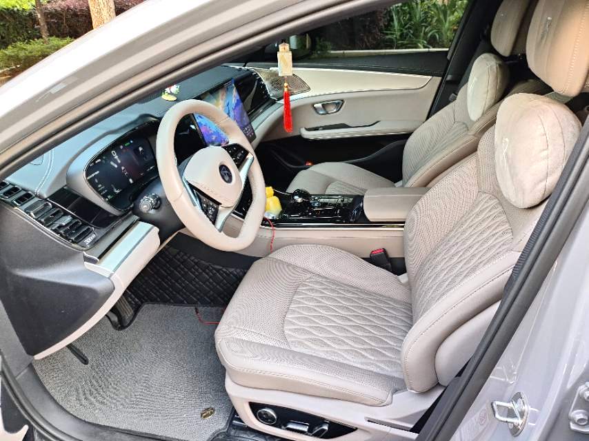 BYD Han 2025 car image #5