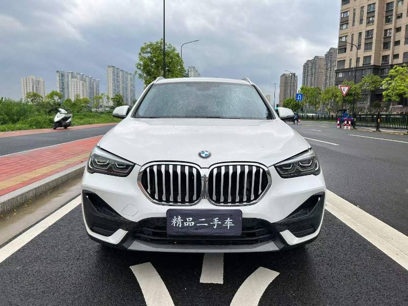 BMW X1 2020 car image #2