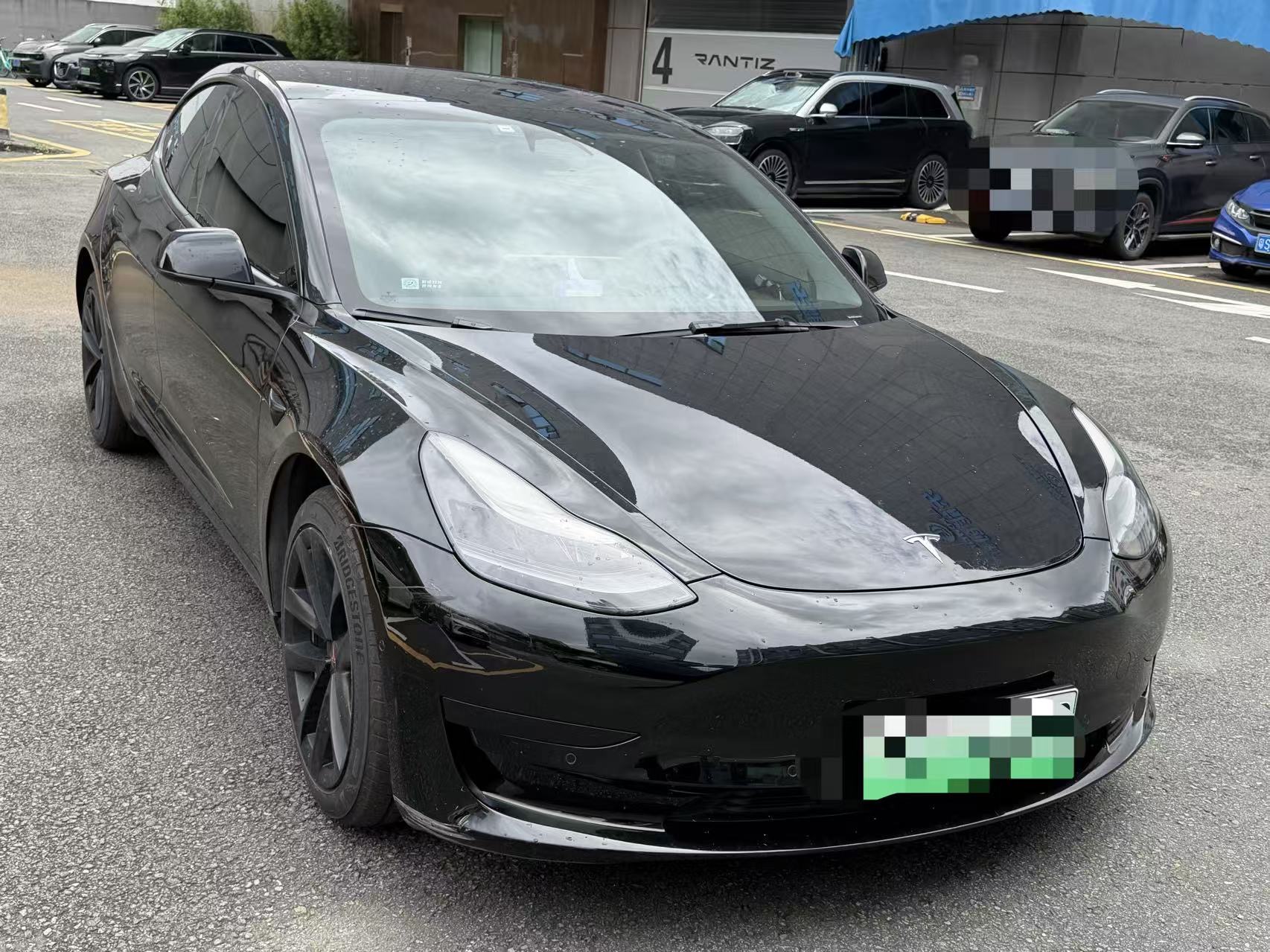 Tesla Model 3 2022 car image #3