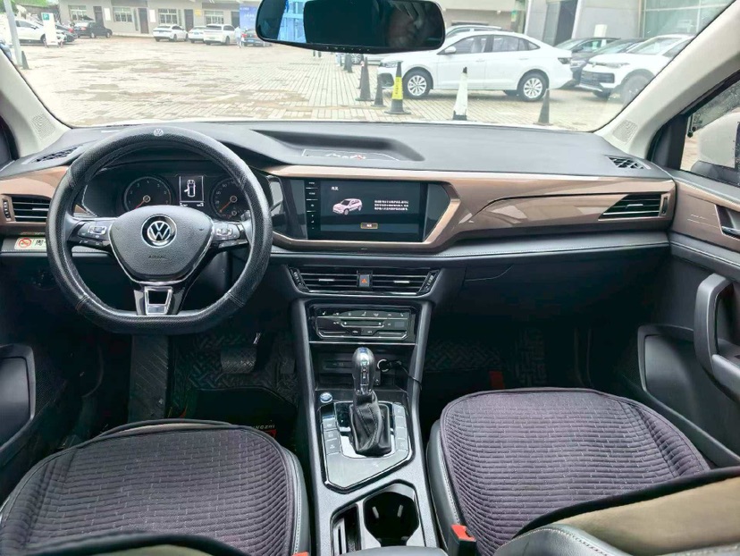 Volkswagen Tharu 2021 #8 Volkswagen Tharu 2021 car image #8