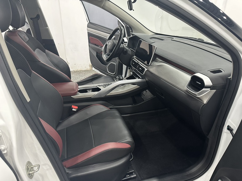 GEELY Coolray 2022 #4 GEELY Coolray 2022 car image #4
