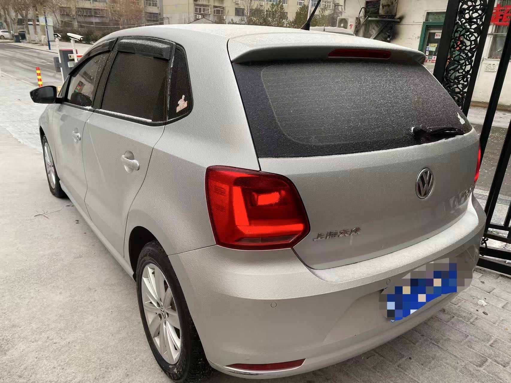Volkswagen Polo 2015 car image #6