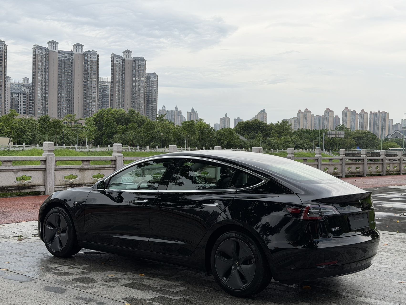 Tesla Model 3 2020 car image #9
