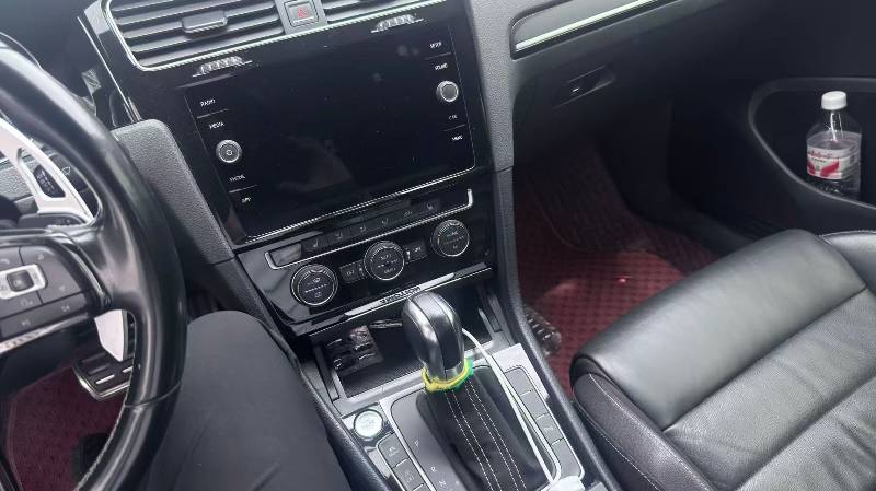 Volkswagen Golf (Imported) 2017 #8 Volkswagen Golf (Imported) 2017 car image #8