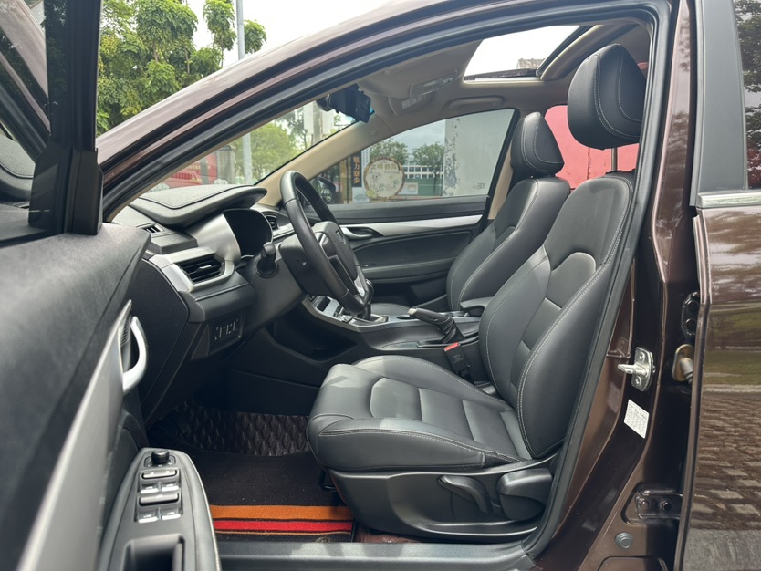 GEELY Emgrand 2018 #4 GEELY Emgrand 2018 car image #4
