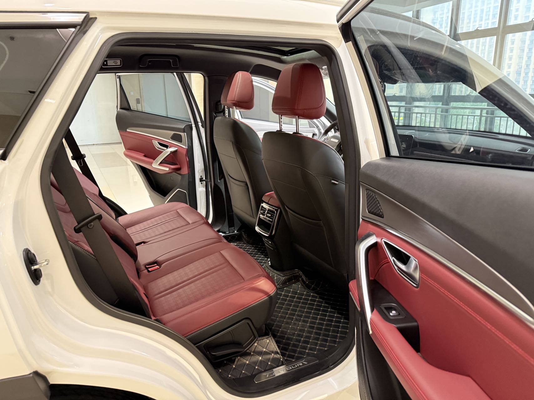 Jetour X70 PLUS 2025 car image #14
