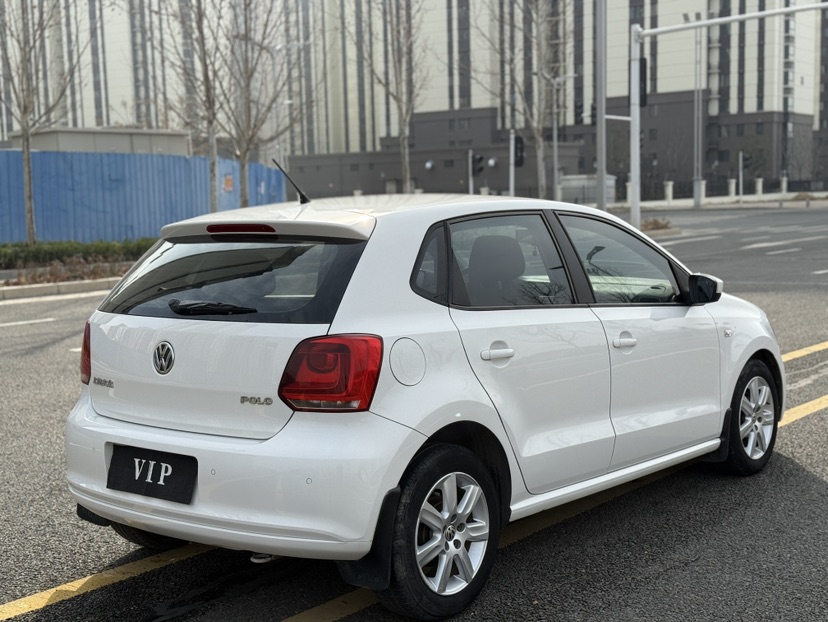 Volkswagen Polo 2013 #4 Volkswagen Polo 2013 car image #4