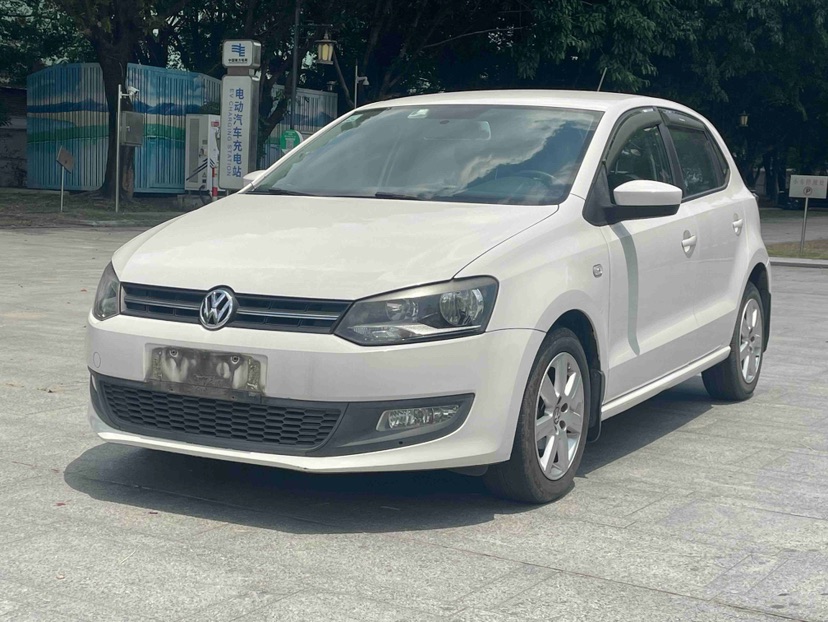 Volkswagen Polo 2014 car image 