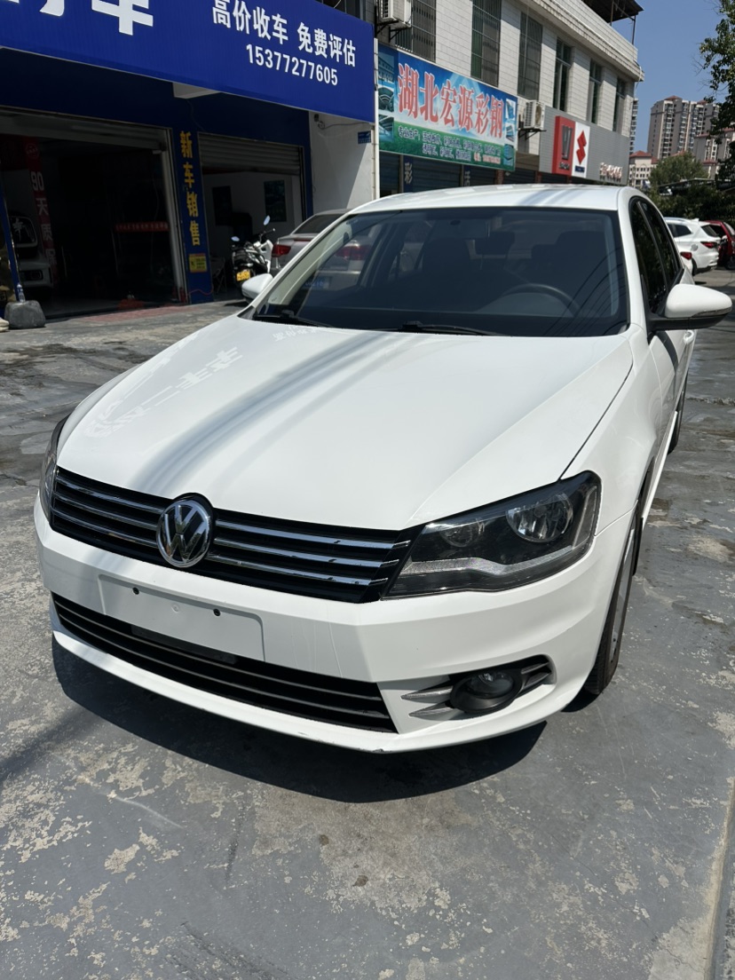Volkswagen Bora 2015 car image #2