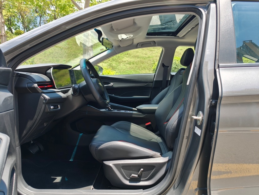 GEELY Binray 2025 car image #7