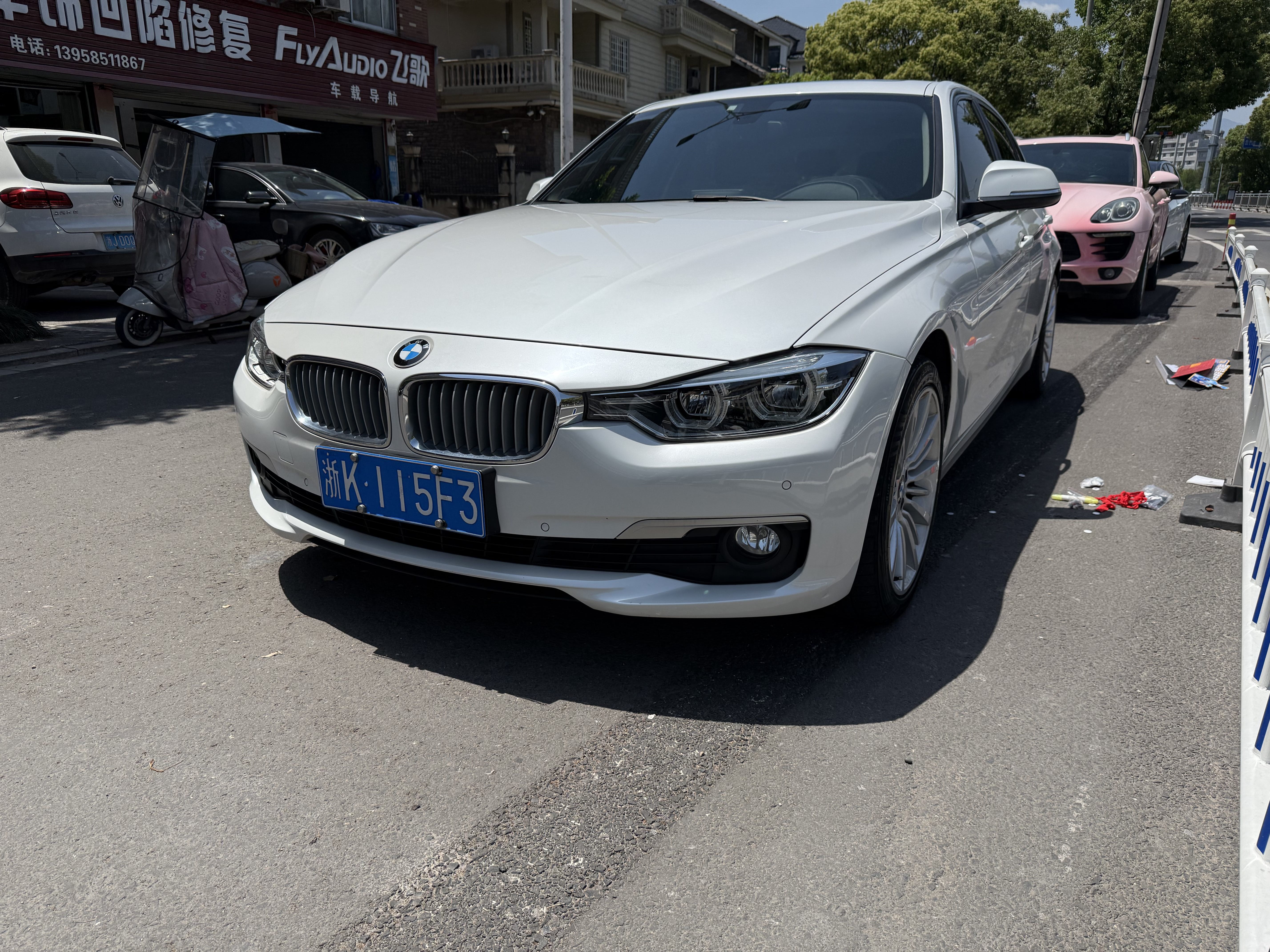 BMW 3 Series 2018 #2 BMW 3 Series 2018 car image #2