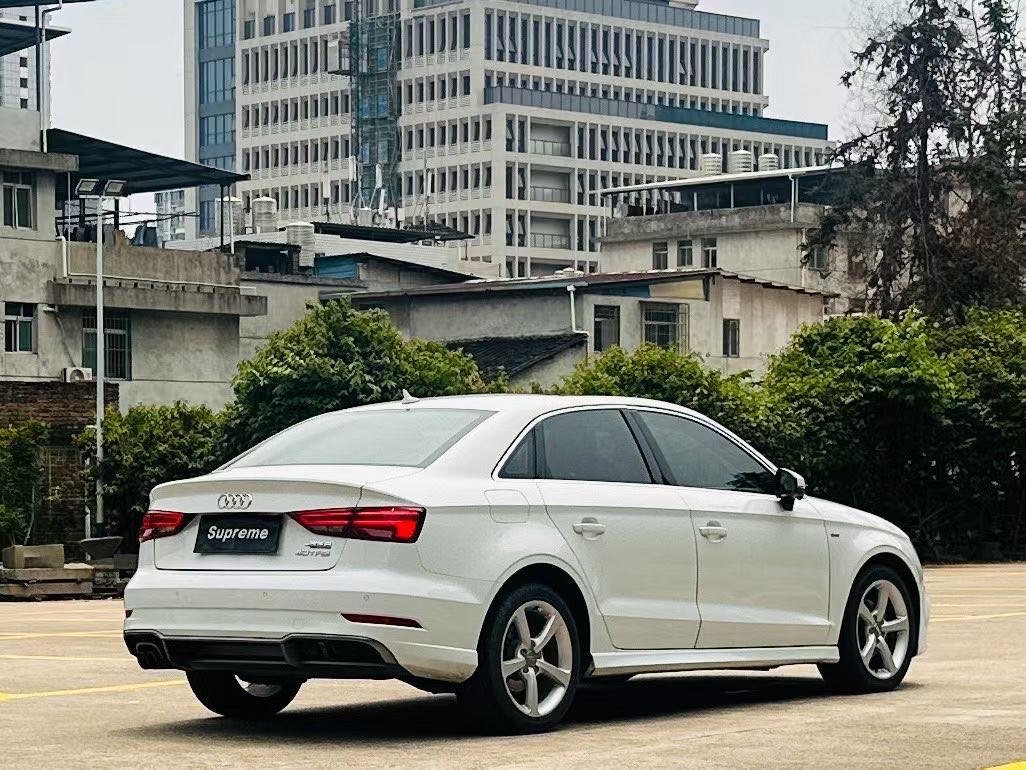 Audi A3 2018 car image #5