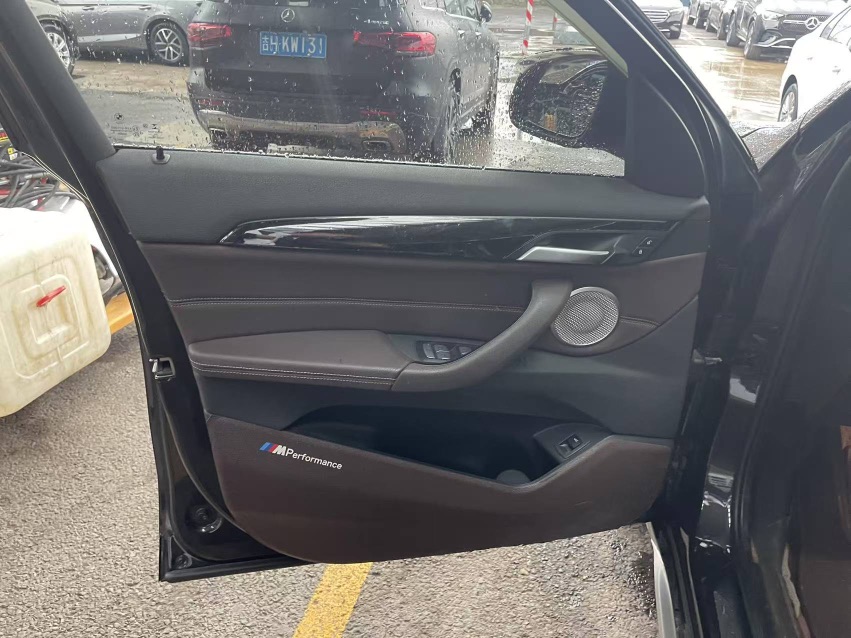 BMW X1 2021 car image #7
