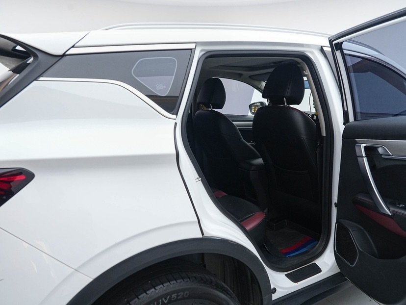 GEELY Coolray 2021 car image #9