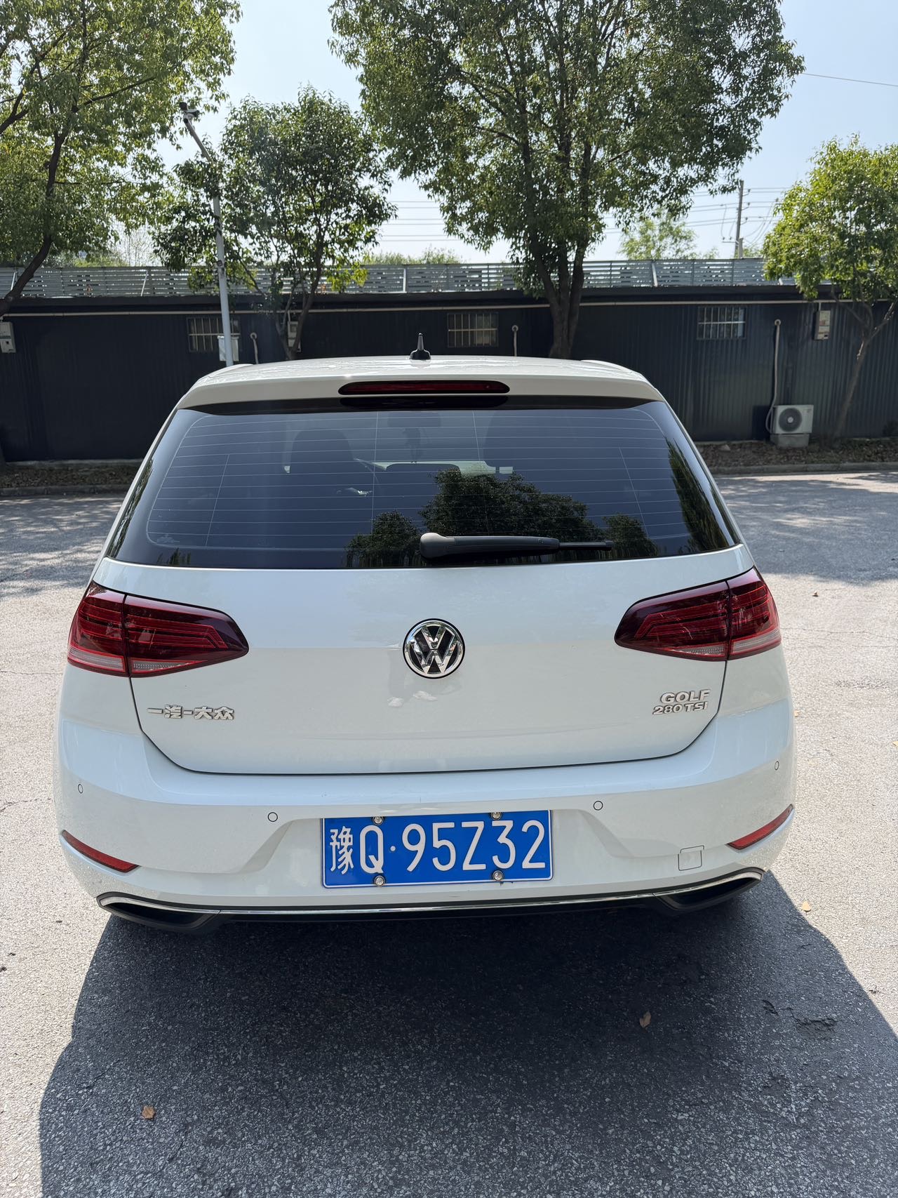 Volkswagen Golf 2020 car image #10