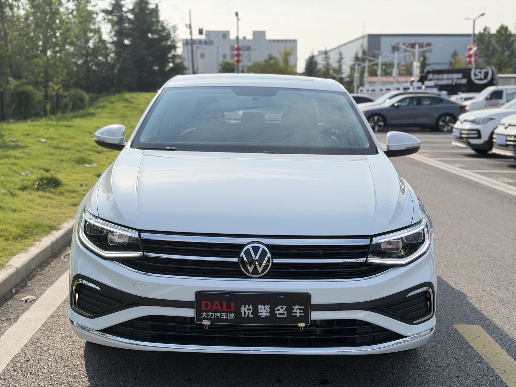 Volkswagen Bora 2025 car image #2