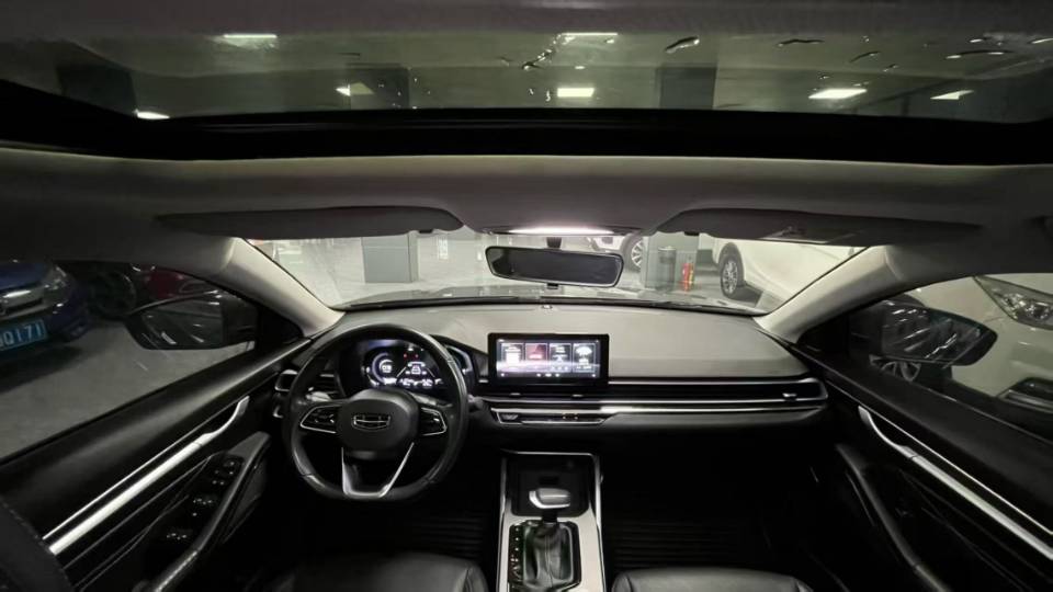 GEELY Emgrand 2021 car image #5