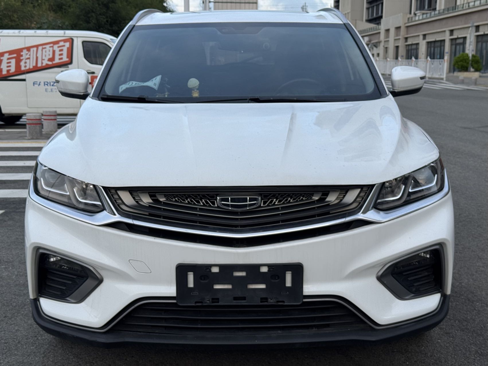 GEELY Coolray 2020 car image #2