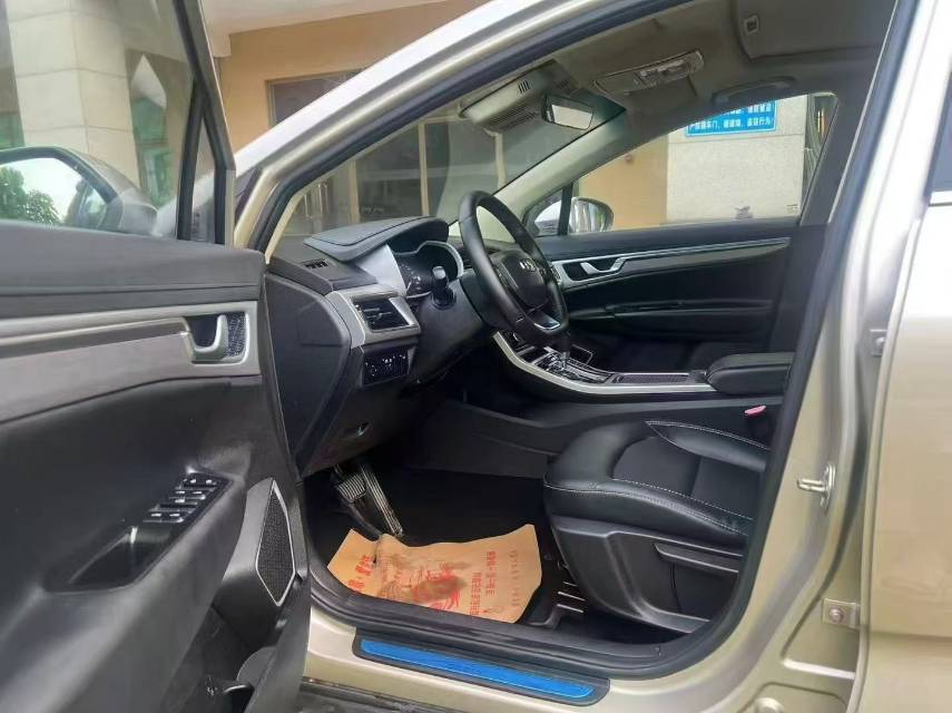 GEELY Emgrand GS 2021 car image #3