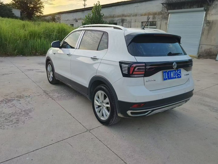 Volkswagen T-Cross 2020 #5 Volkswagen T-Cross 2020 car image #5