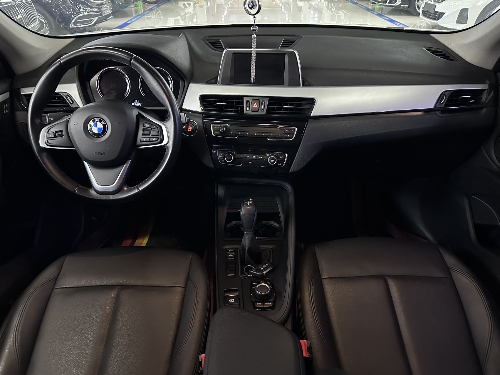 BMW X1 2019 #4 BMW X1 2019 car image #4