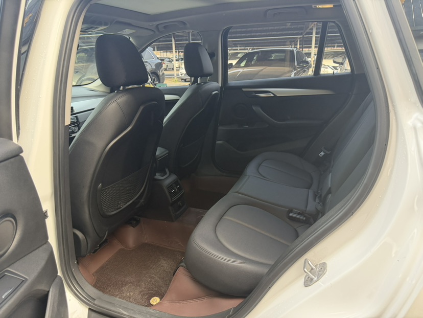 BMW X1 2018 car image #8