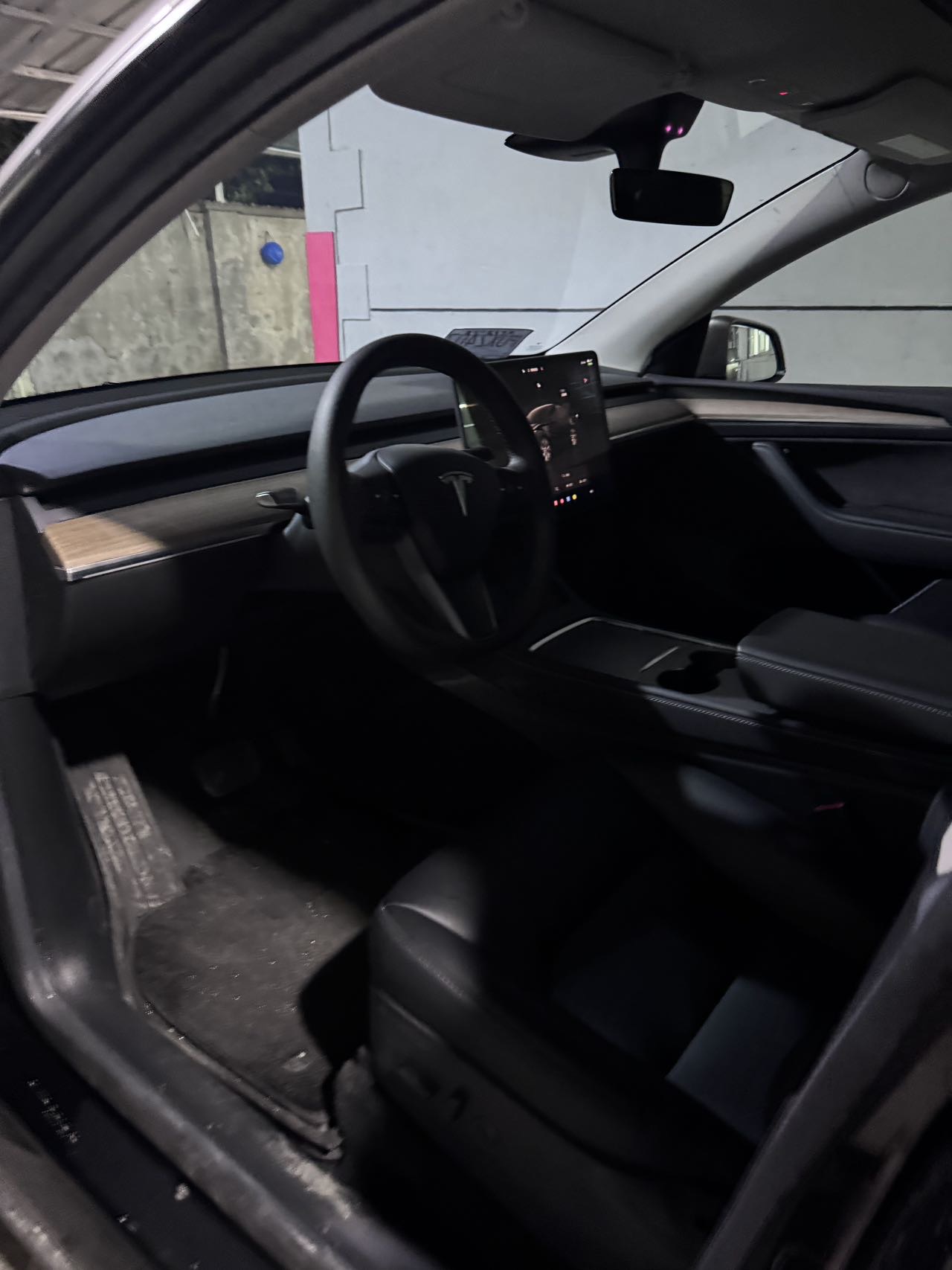 Tesla Model Y 2022 #3 Tesla Model Y 2022 car image #3