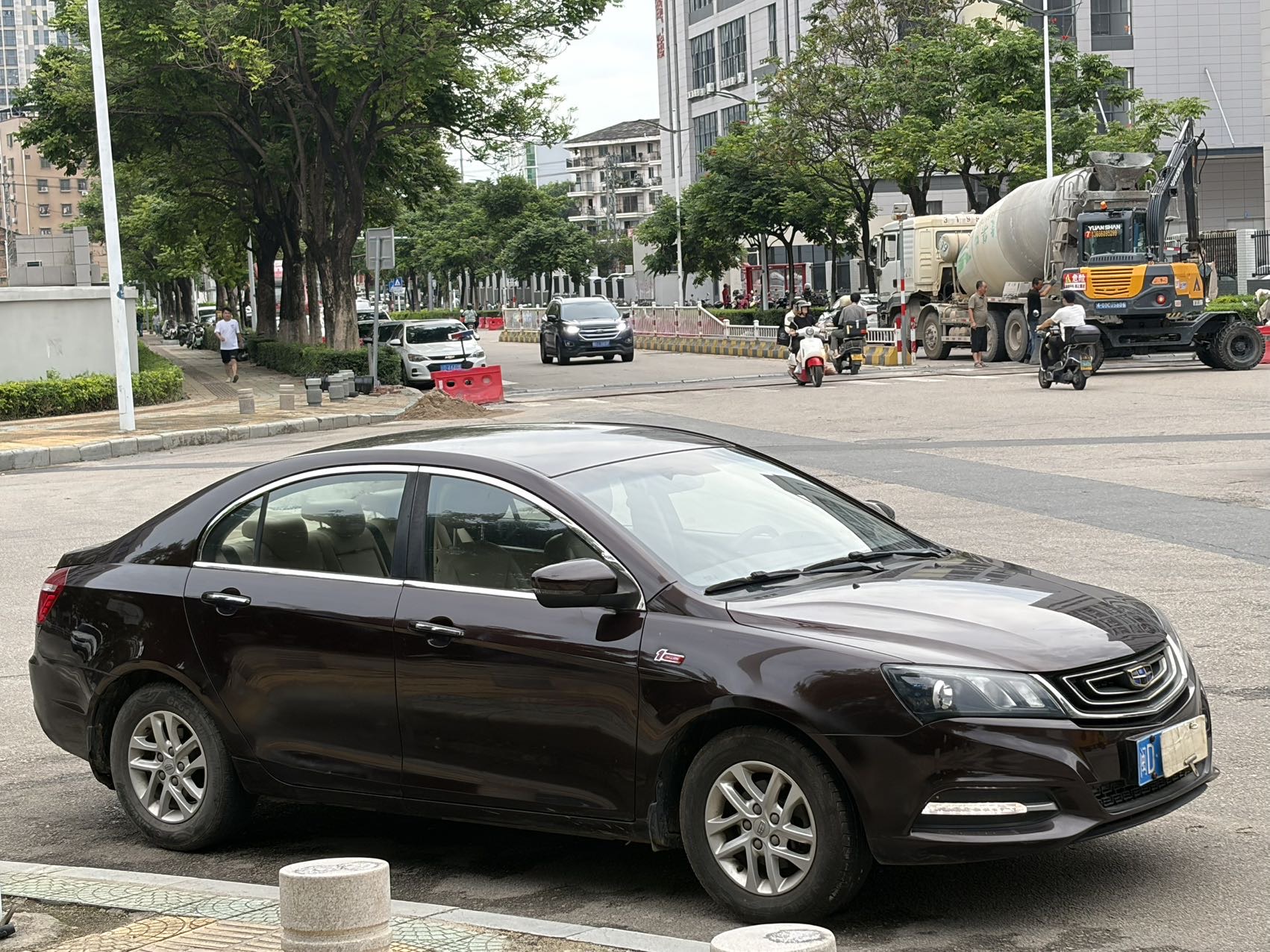 GEELY Emgrand 2017 #3 GEELY Emgrand 2017 car image #3