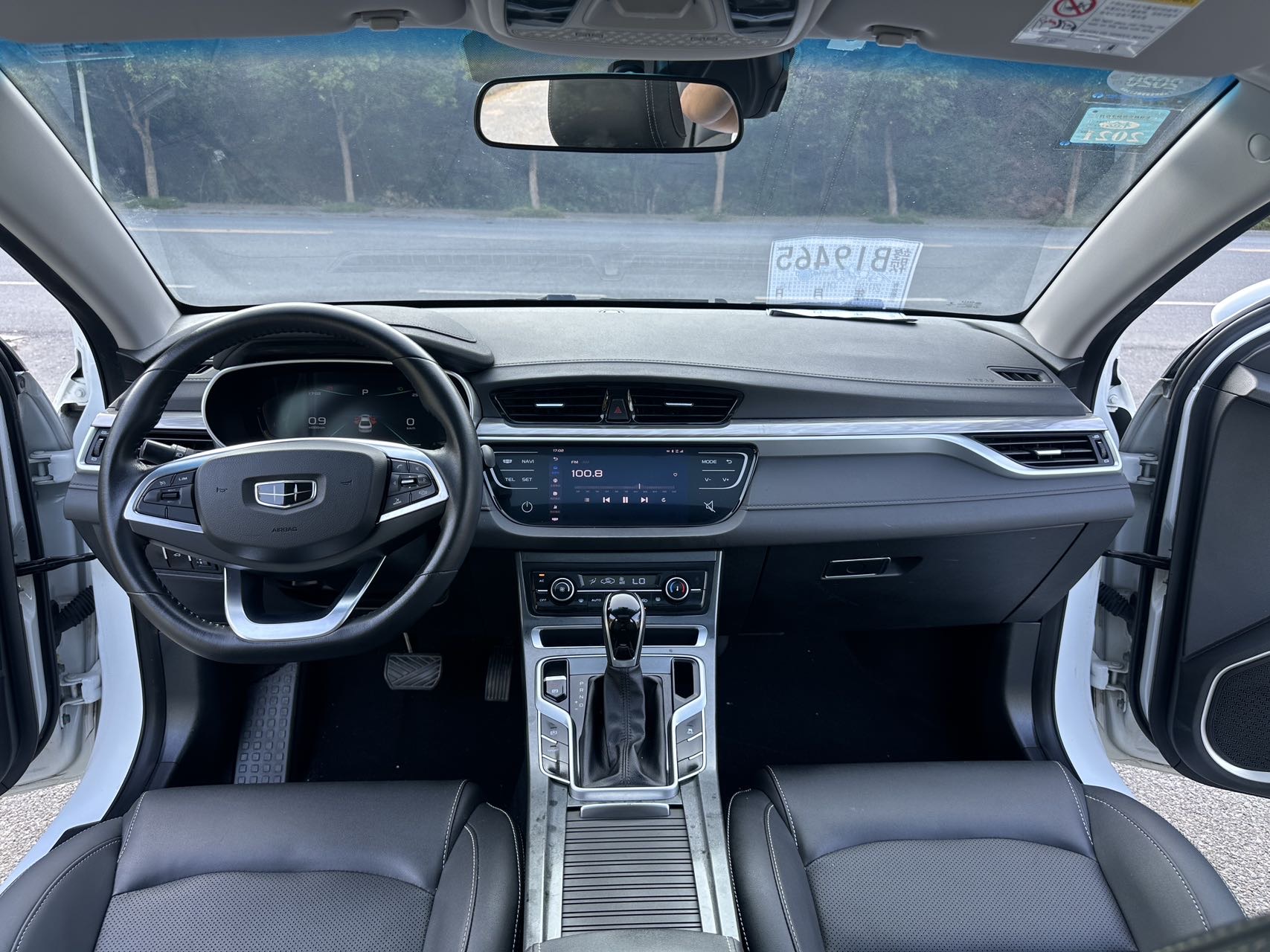 GEELY Emgrand 2019 #8 GEELY Emgrand 2019 car image #8