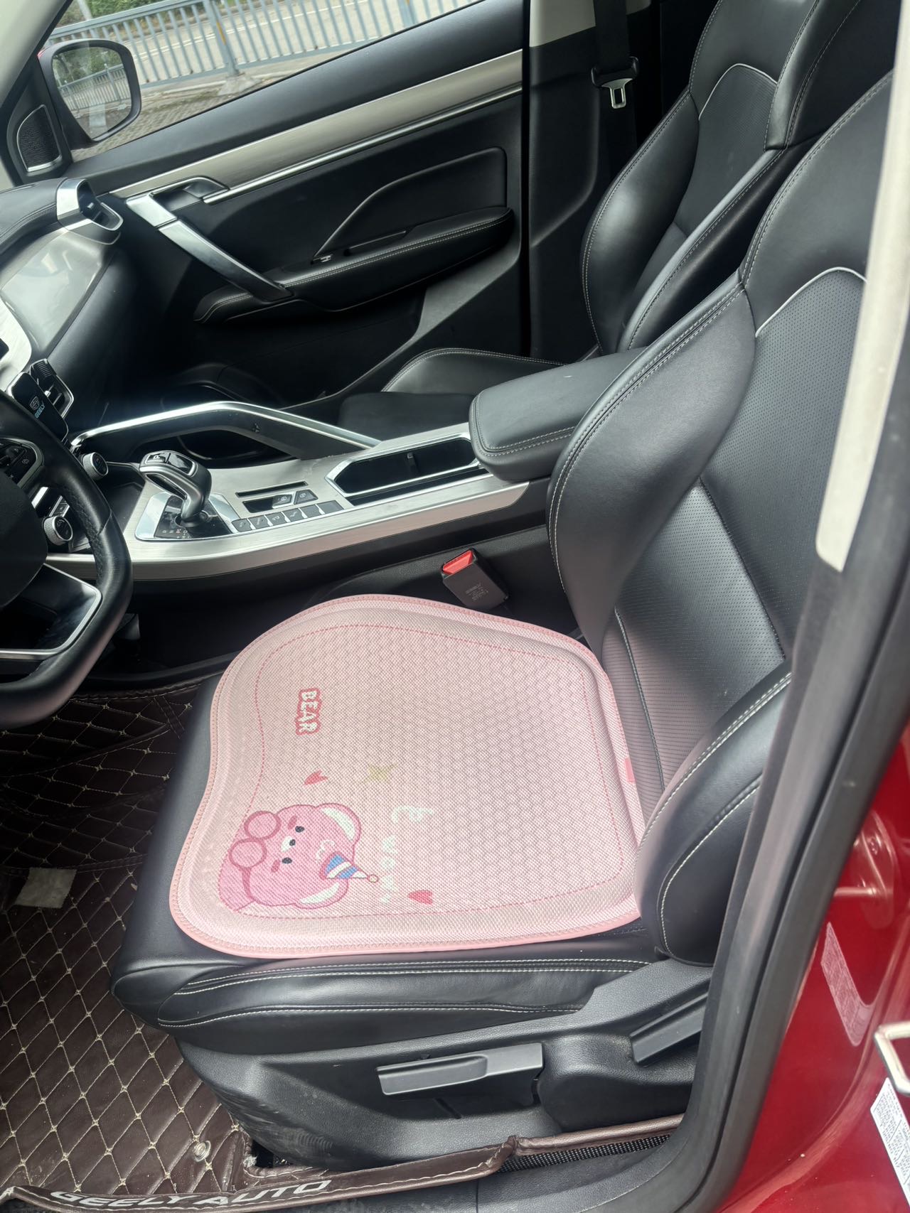 GEELY Coolray 2019 #5 GEELY Coolray 2019 car image #5