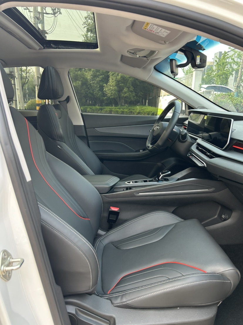 GEELY Binray 2025 #9 GEELY Binray 2025 car image #9