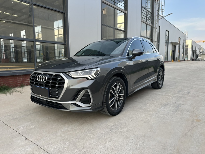 Audi Q3 2022 Audi Q3 2022 car image