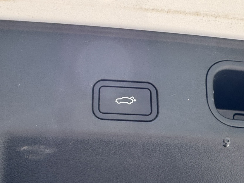 GEELY Boyue L 2023 car image #13