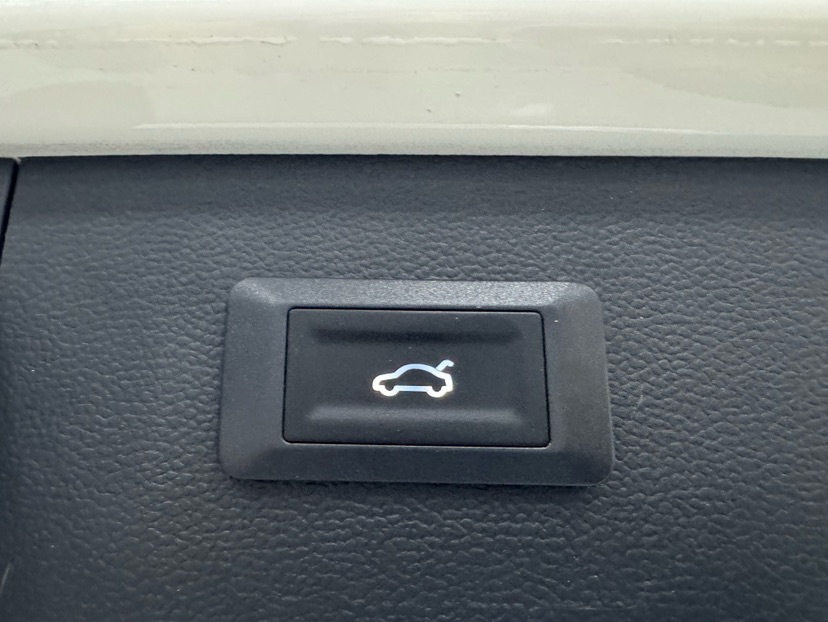 Volkswagen Tharu 2022 car image #18