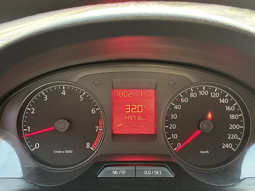 Volkswagen Santana 2014 car image #9