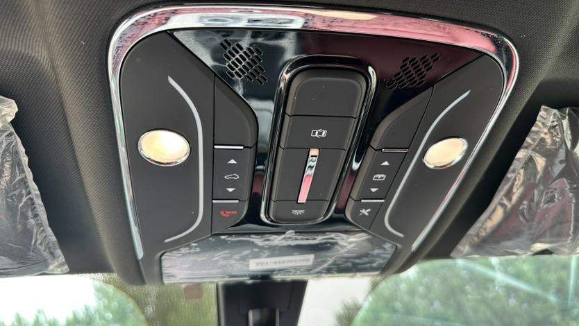 Jetour X70 PLUS 2023 #16 Jetour X70 PLUS 2023 car image #16