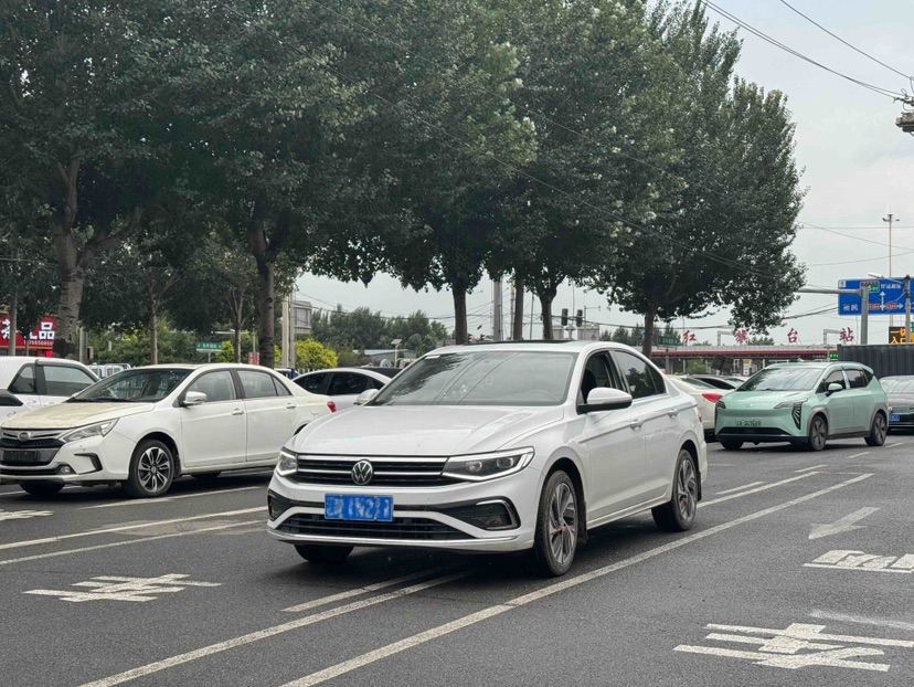 2024 2024 immagine di auto