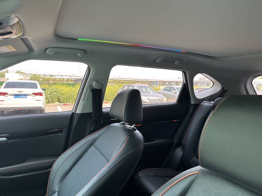 Kia Seltos 2023 car image #4