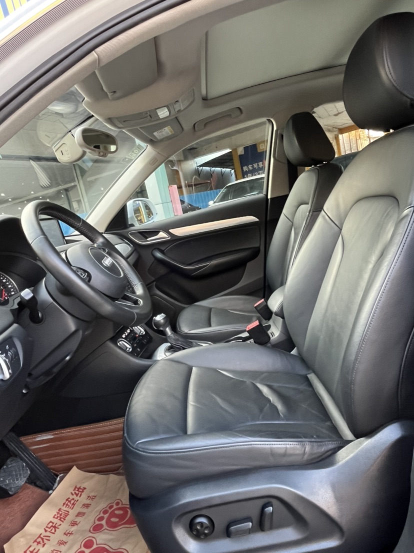 Audi Q3 2016 car image #4