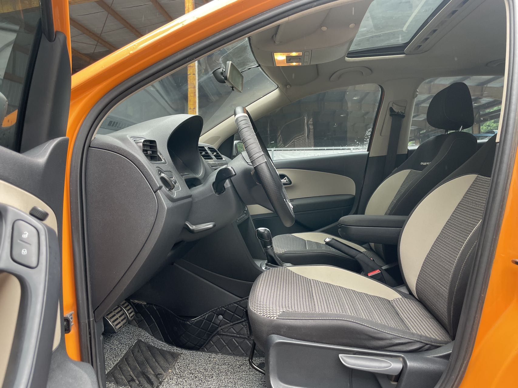 Volkswagen Polo 2013 car image #4